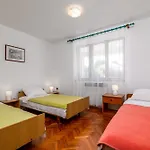 Apartamento With Parking Space - 2252 Pula