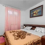 With Parking Space - 2252 Pula