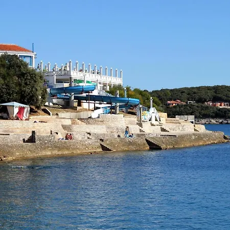 With Parking Space - 2252 Appartement Pula