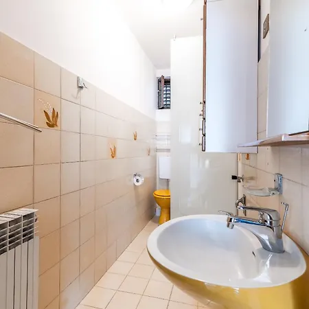 Appartement With Parking Space - 2252 *