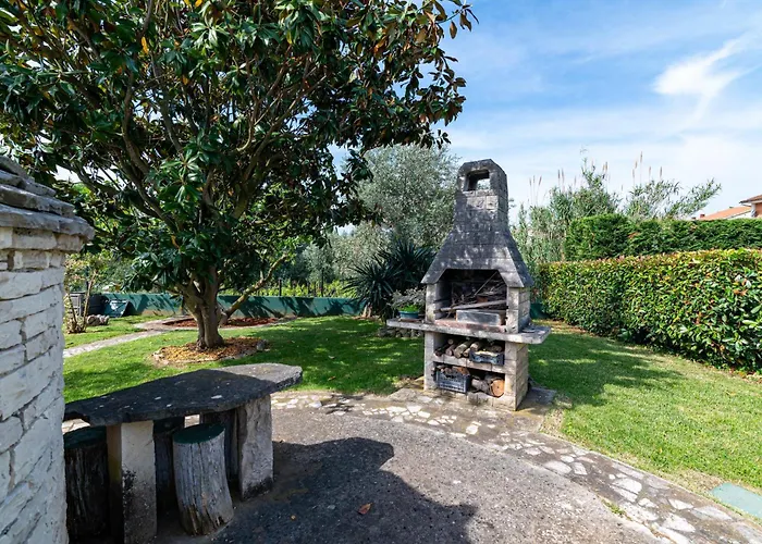 With Parking Space - 2252 פולה