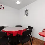 Apartments With Parking Space Pula - 2252